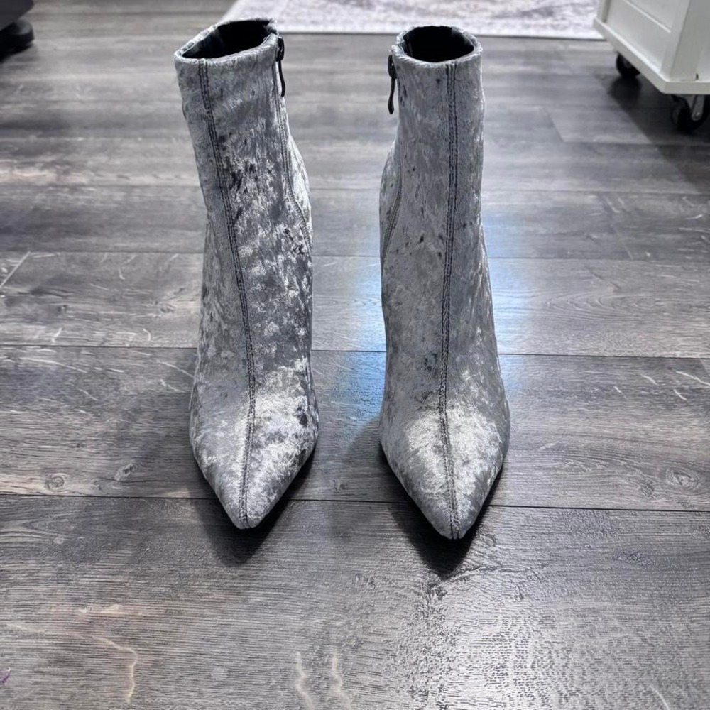 Ego Velvet Boots SZ 40/9‎